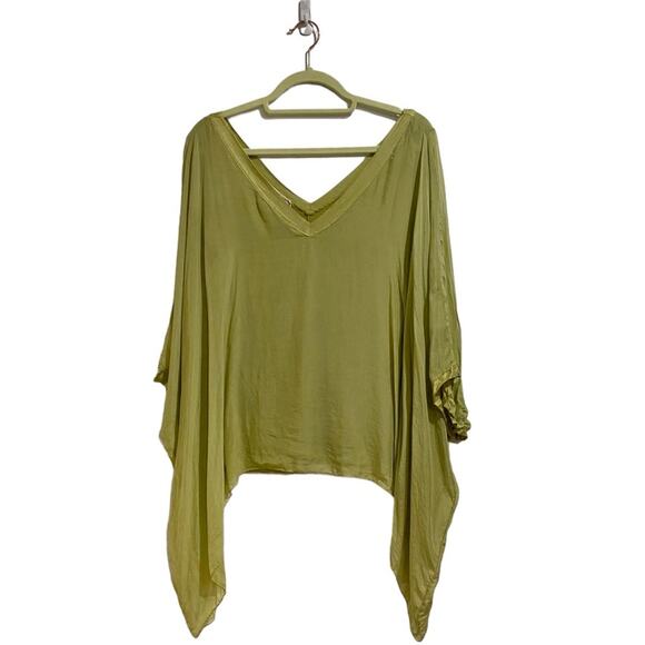 Sosia Green Flowy Tunic Sz One Size NWT - Picture 2 of 12